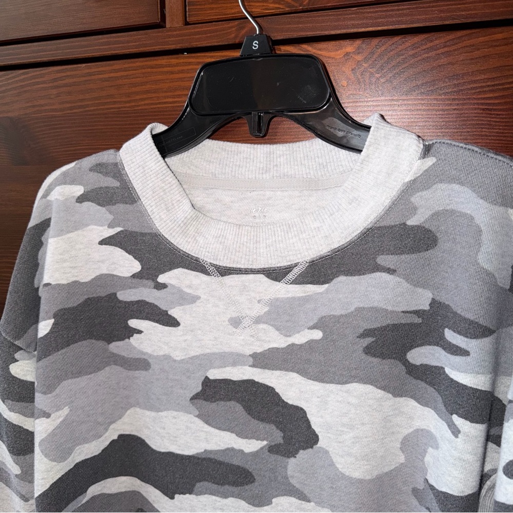 Aerie Women's Camouflage Crewneck Sweatshirt - Picture 3 of 5